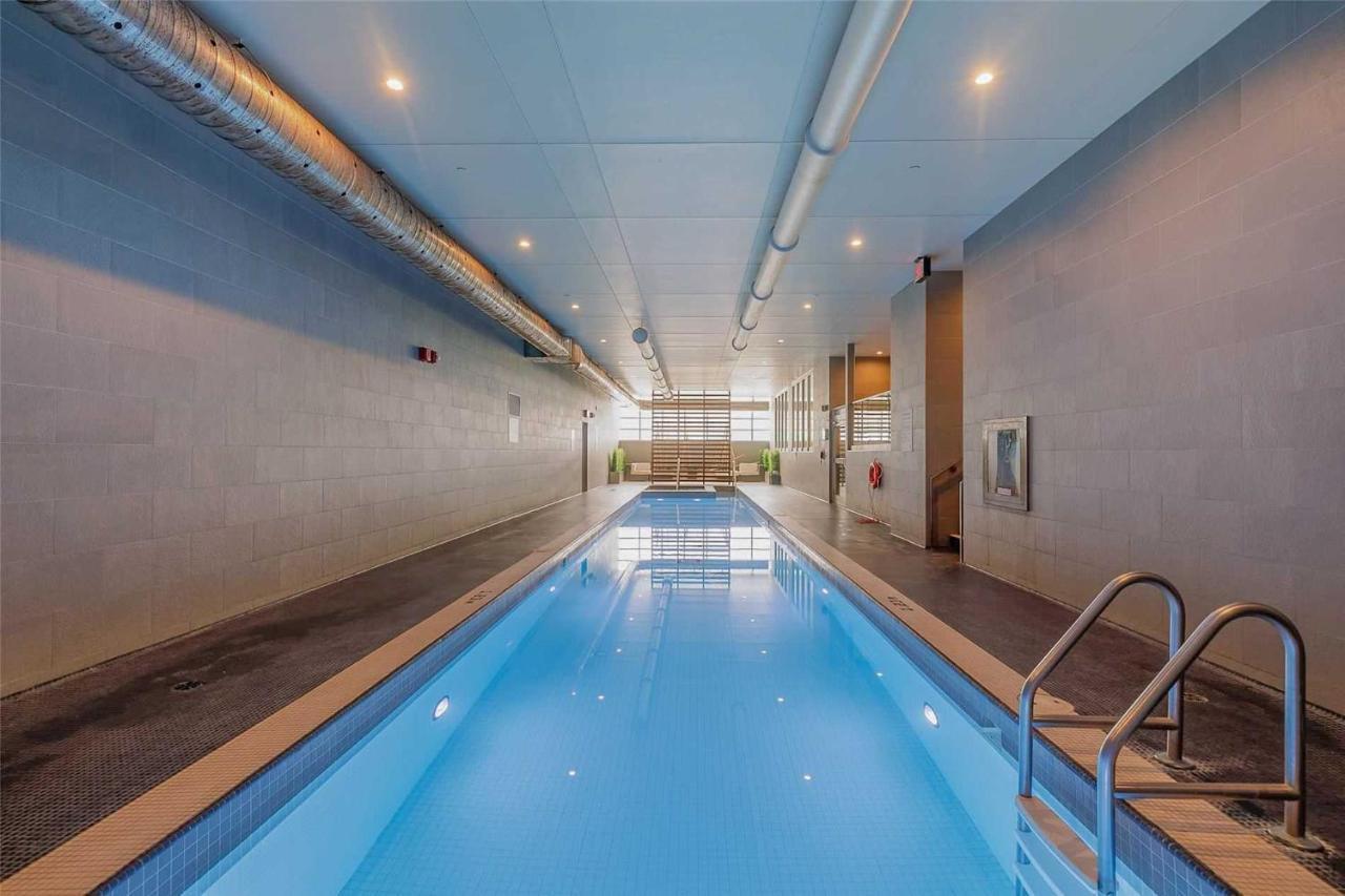 Three-Bedroom Condo With Free Parking Nearby Cn Tower With Lake View Toronto Extérieur photo