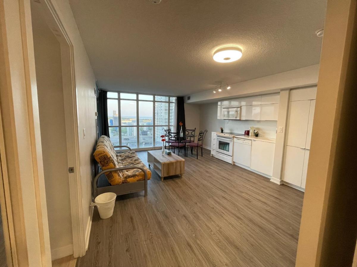 Three-Bedroom Condo With Free Parking Nearby Cn Tower With Lake View Toronto Extérieur photo
